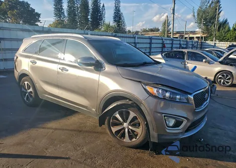 2017 Kia Sorento Ex z USA, uszkodzony, nr VIN 5XYPHDA52HG201400